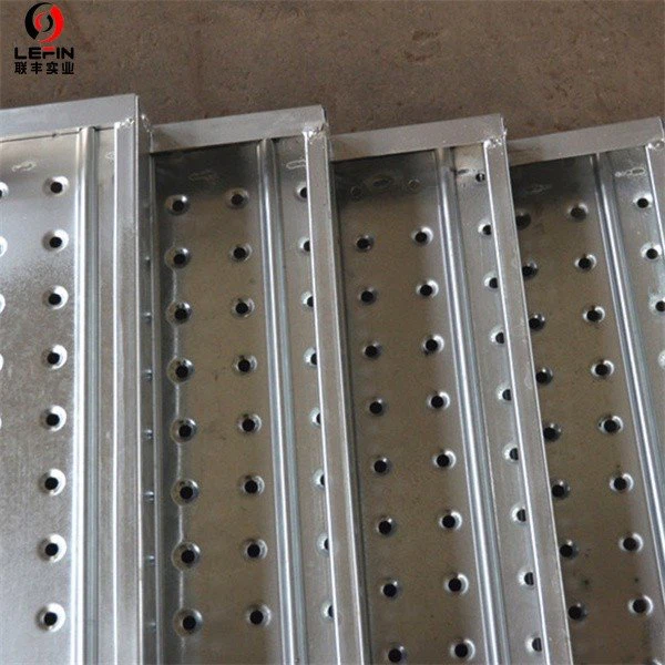 Metal Deck with Box Support (3)